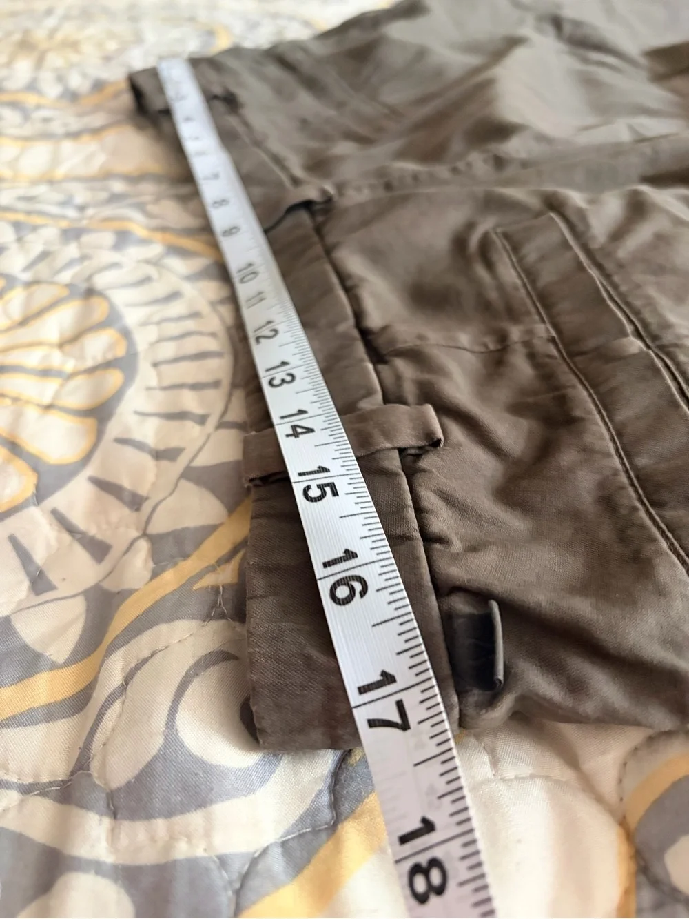 Lululemon men’s ABC Classic Fit Trouser Warpstreme, Olive Brown Size 34